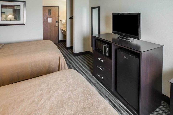 Room 12 of 28