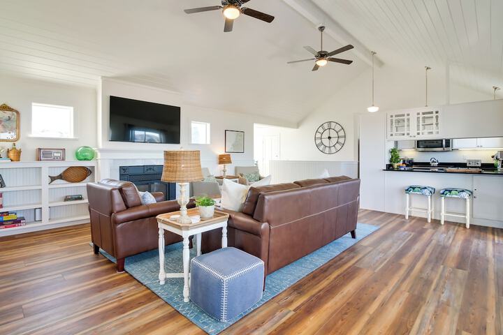 Beachfront Bandon Vacation Rental w / Ocean View!