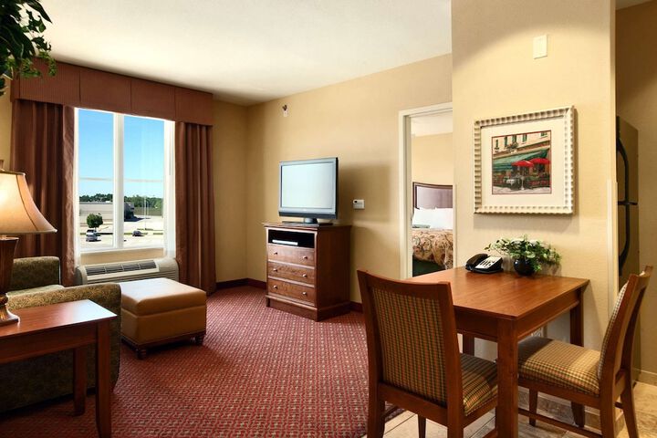 Room 32 of 47