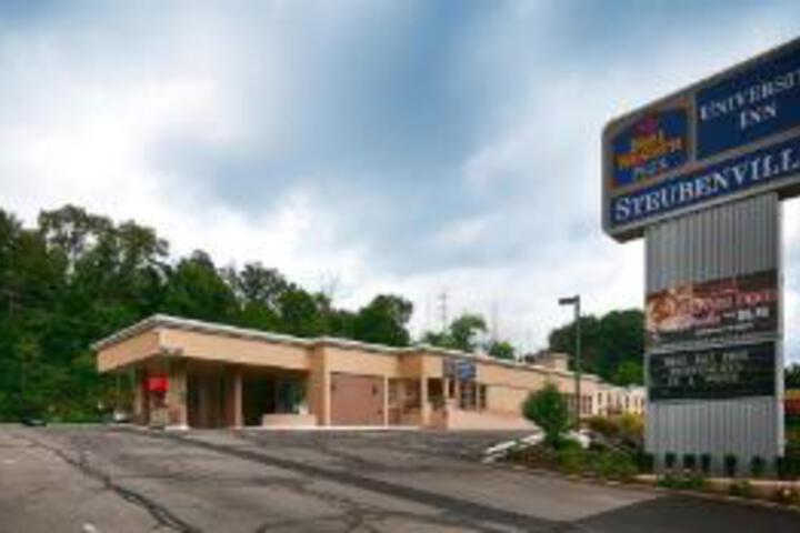 Best Western Plus University Inn Steubenville - CLOSED