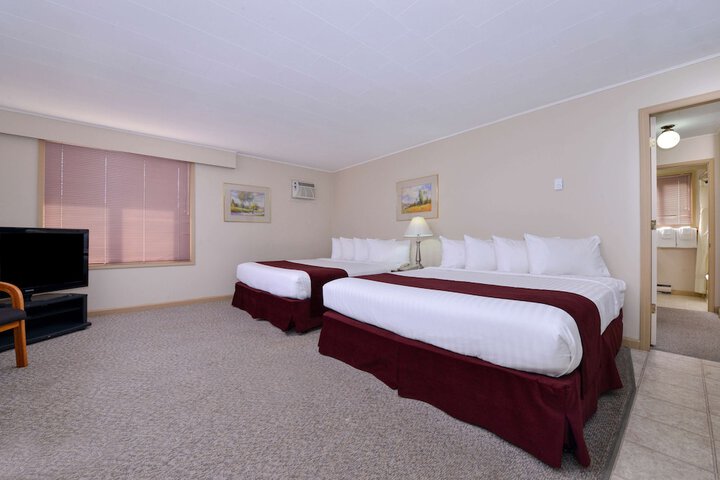 Room 32 of 52