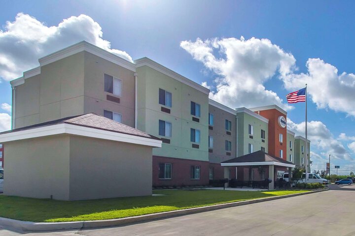 Hotel 6 of 28
