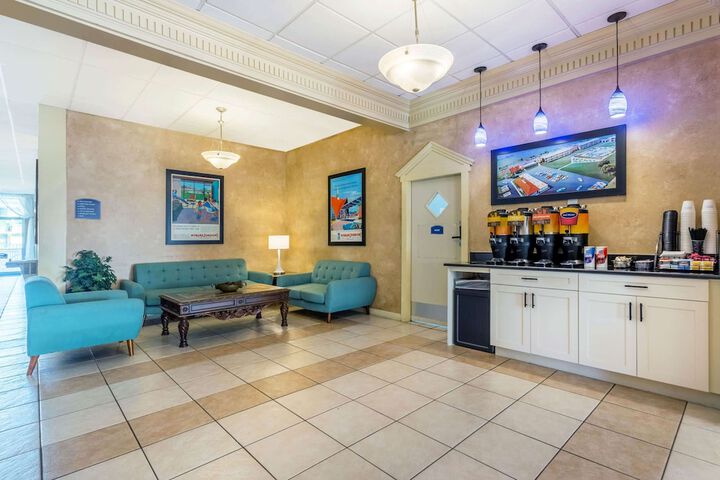 Hotel Interior 11 of 34