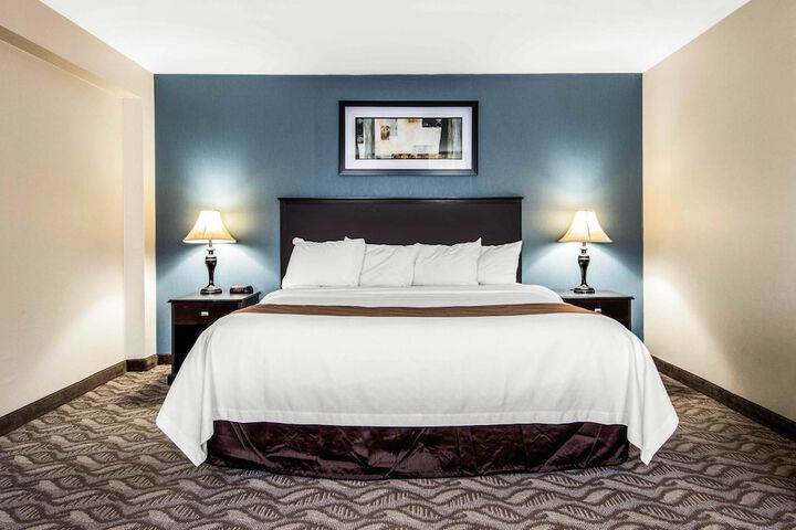 Room 40 of 46