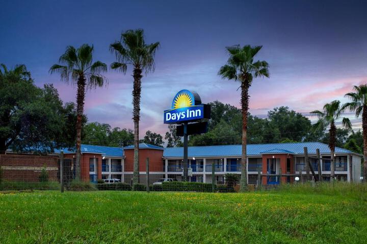 Days Inn by Wyndham Chipley
