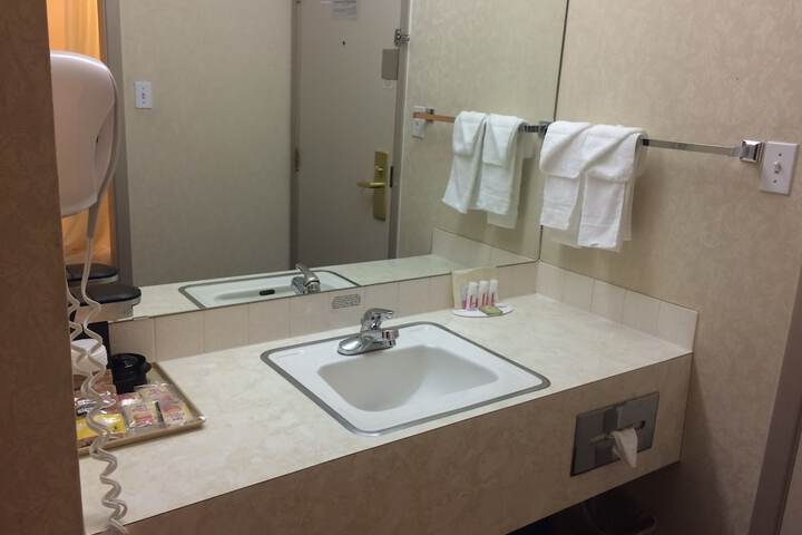 Room 20 of 96