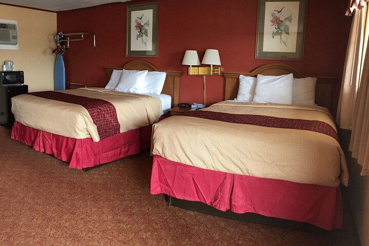Room 18 of 23