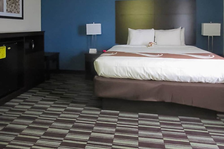 Room 17 of 19