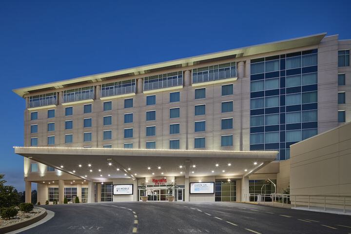 Harrahs Metropolis Hotel & Casino - a Caesars Rewards Destination