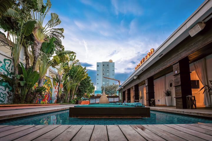 Pool 23 of 103
