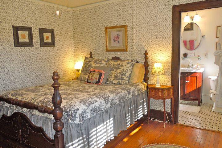 Room 42 of 63