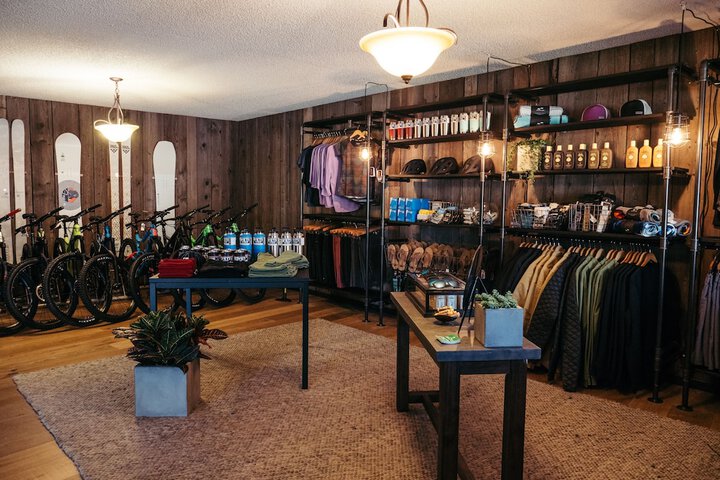 Gift Shop 62 of 76