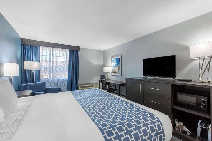 Room 41 of 61