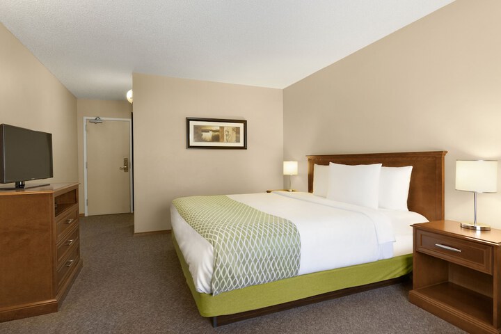 Room 16 of 25