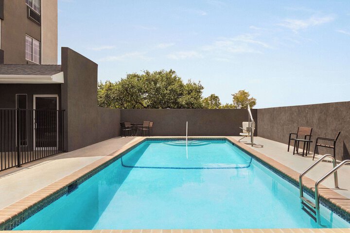 Pool 5 of 39