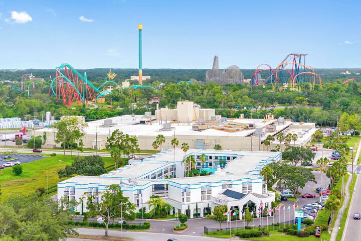 OASIS BAY SUITES Tampa, Busch Gardens, USF