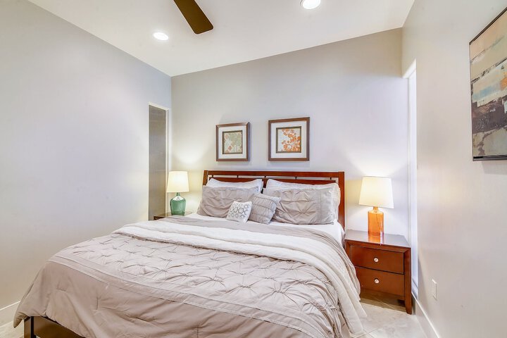 Room 34 of 40