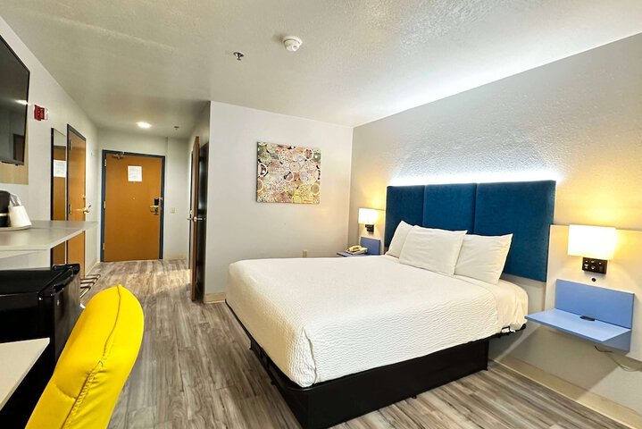 Room 29 of 35