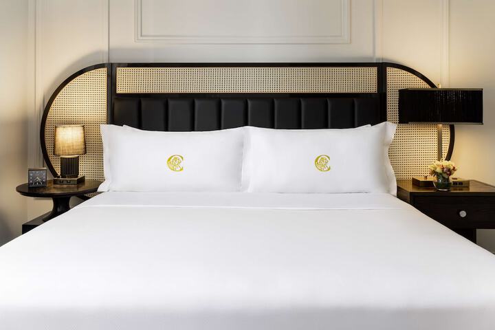 The Candler Hotel Atlanta Curio Collection by Hilton