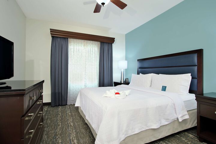 Room 25 of 43