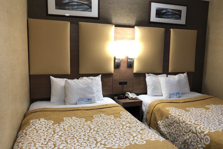 Room 18 of 45