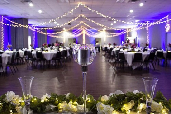Ballroom/Hall 76 of 91