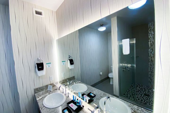 Room 14 of 26