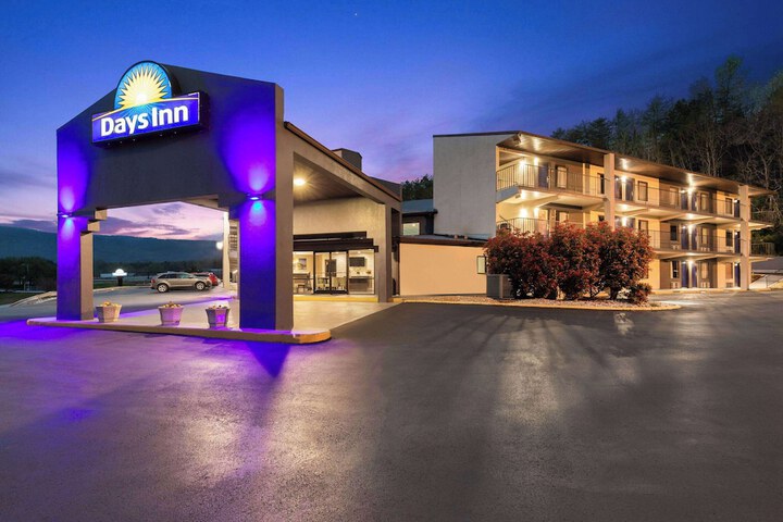 Hotel 4 of 28