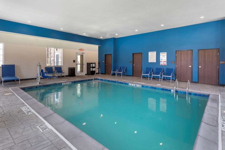 Pool 2 of 28