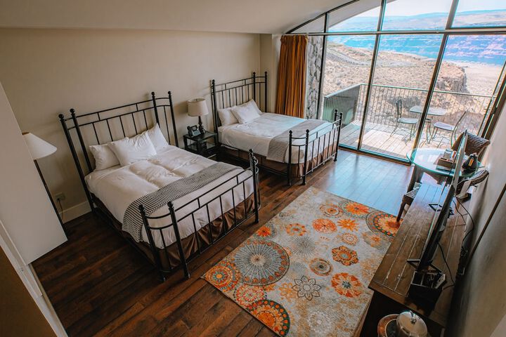 Room 15 of 43