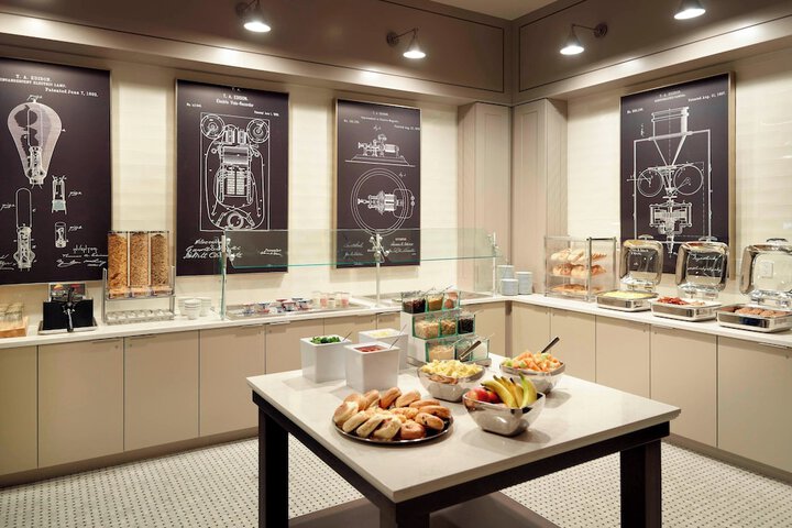 Breakfast/Coffee Service 27 of 33