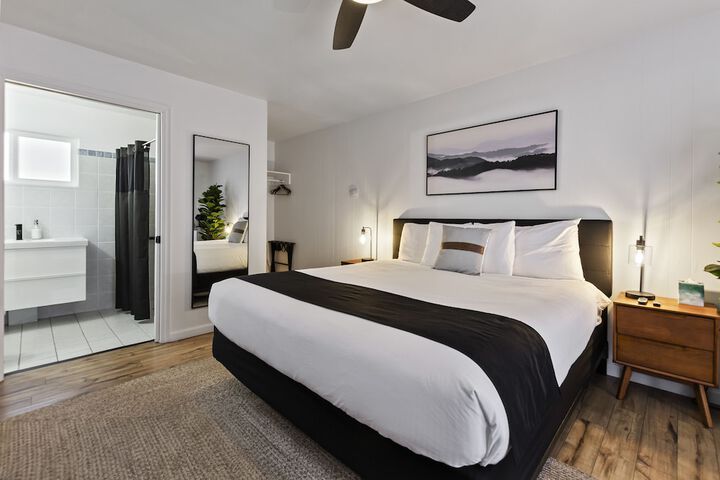 Room 70 of 90