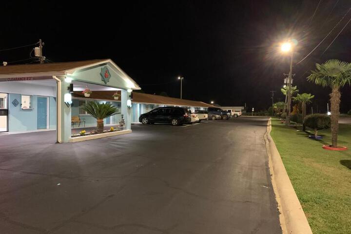 Budget Inn - Laurens