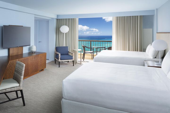 Hyatt Regency Waikiki Beach Resort & Spa