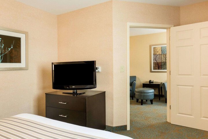 Room 14 of 35
