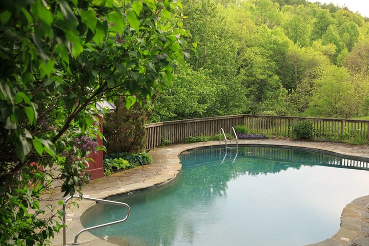 Pool 21 of 91