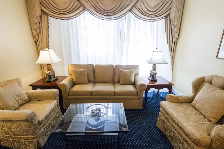 Room 11 of 50