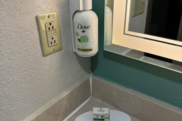 Room 41 of 66