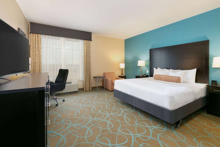 Room 42 of 61