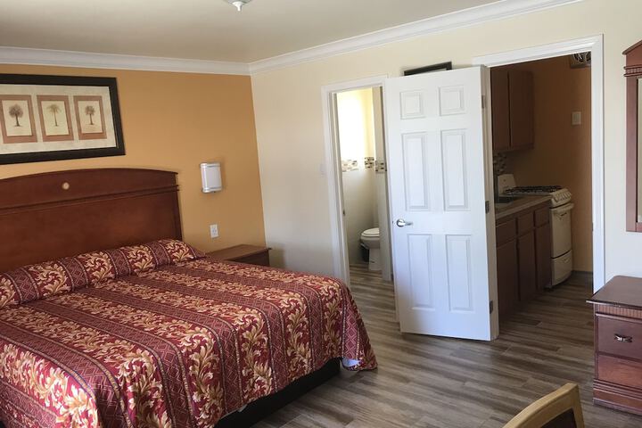Room 12 of 41