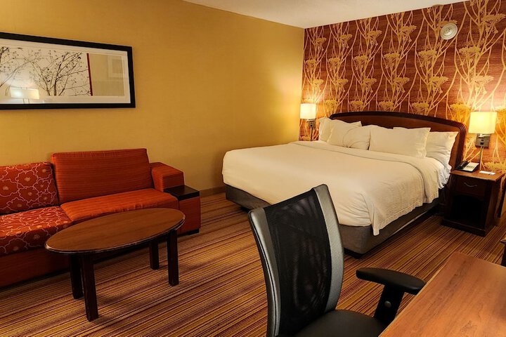 Country Inn & Suites by Radisson Convention Center