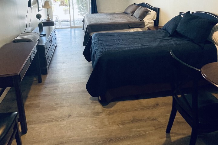 Room 50 of 93