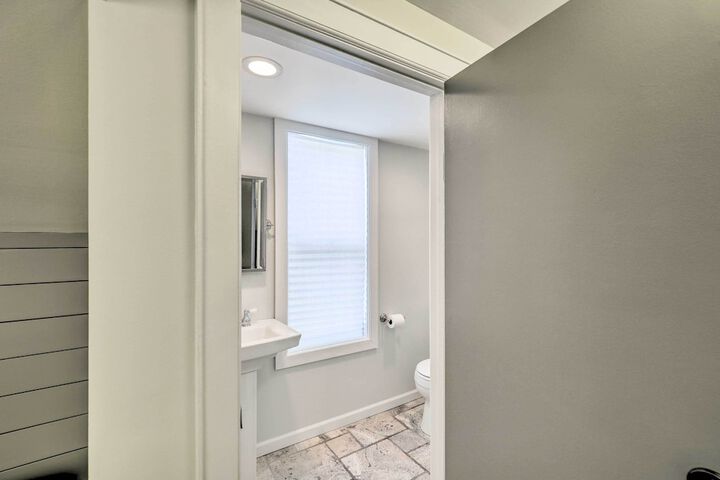 Charming & Walkable Fairport Village Apartment!