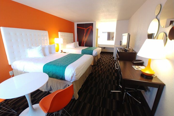 Room 19 of 27