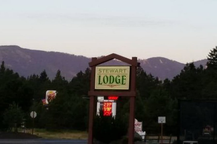 Stewart Lodge