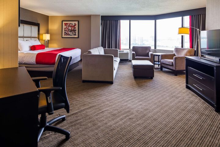 Room 15 of 36