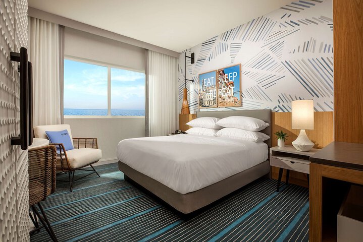 Room 21 of 46