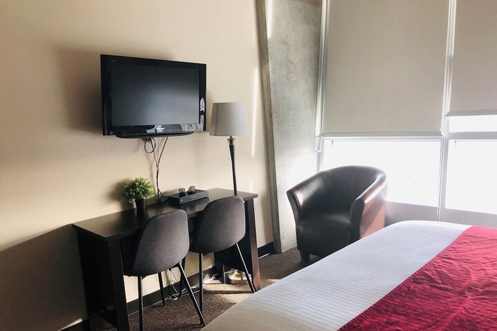 Room 32 of 51