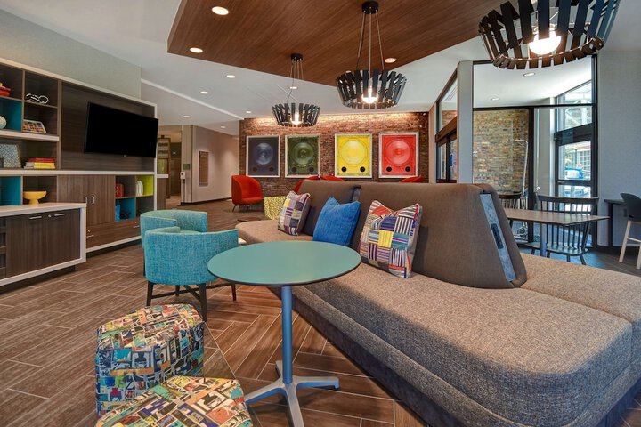 Home2 Suites by Hilton Kalamazoo Downtown