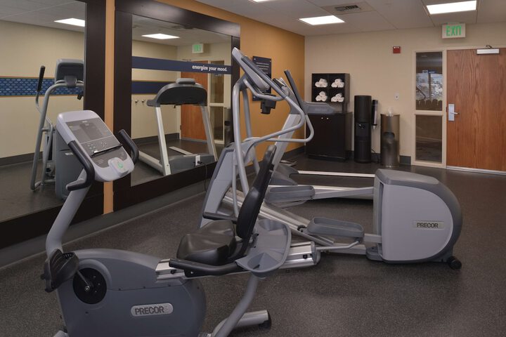 Hampton Inn & Suites Bakersfield North-Airport